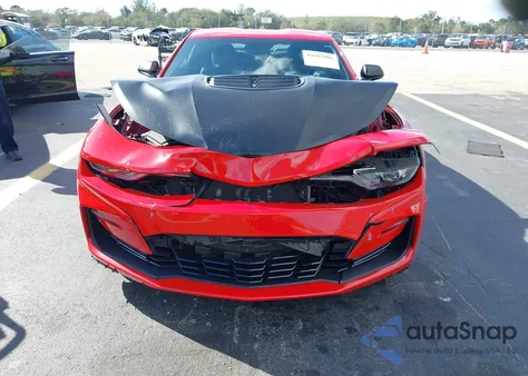 2024 Chevrolet Camaro Rwd 2Ss z USA, uszkodzony, nr VIN 1G1FH1R78R0116156